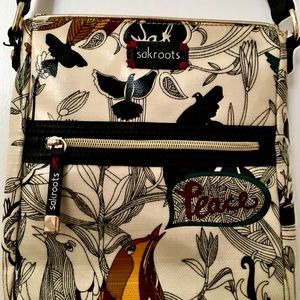 SAKROOTS Crossbody purse/bag like new!